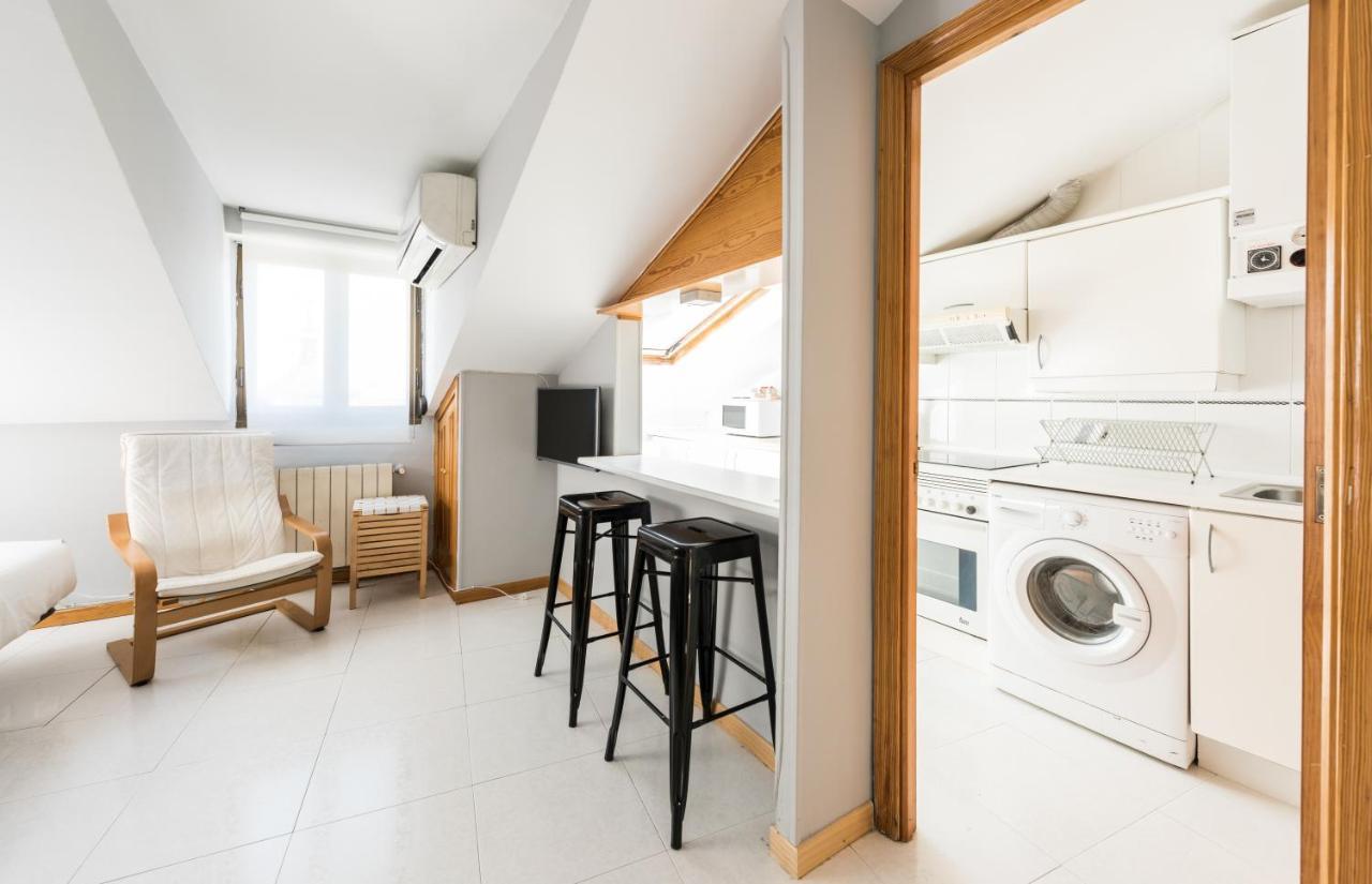 El Refugio De Barcelo Apartment Madrid Luaran gambar